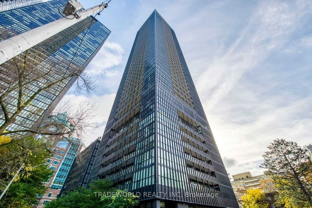 3111 - 101 Charles Street
