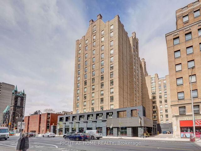 1003 - 284 Bloor Street
