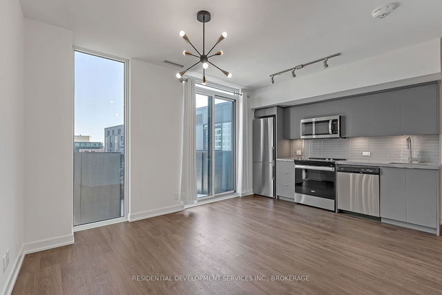 1017 - 30 Tretti Way