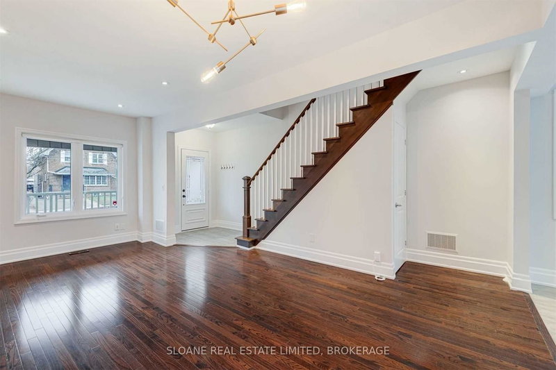 271 St Clair Ave E, Toronto, M4P 1P3 | Image 2