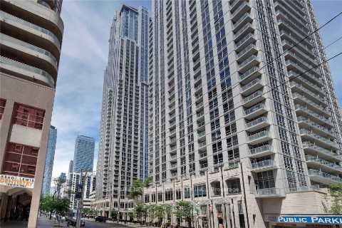 3213 - 763 Bay Street