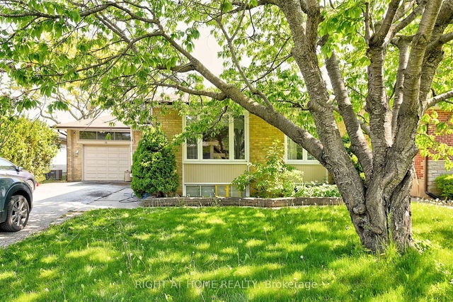 15 Acton Avenue