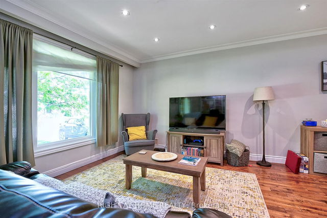 15 Acton Avenue