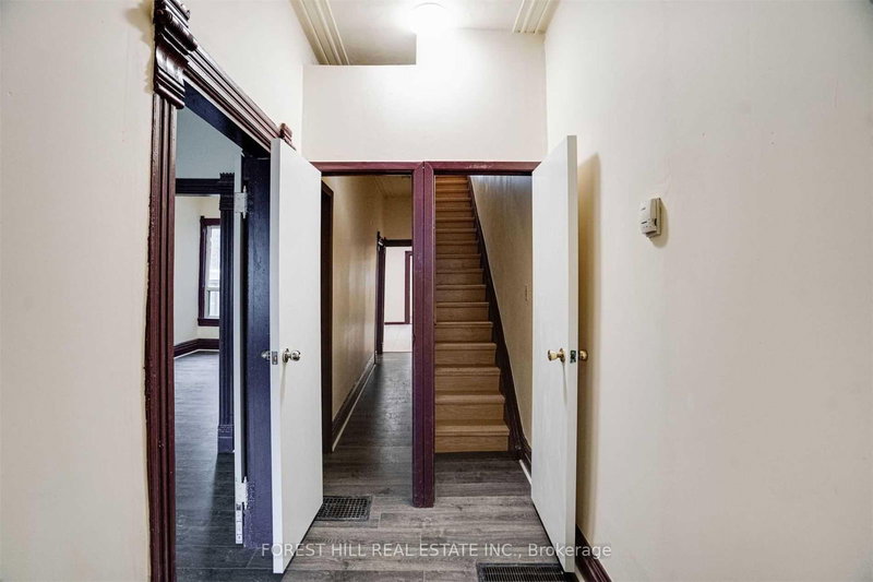 288 Ossington Ave, Toronto, M6J 3A3 | Image 3