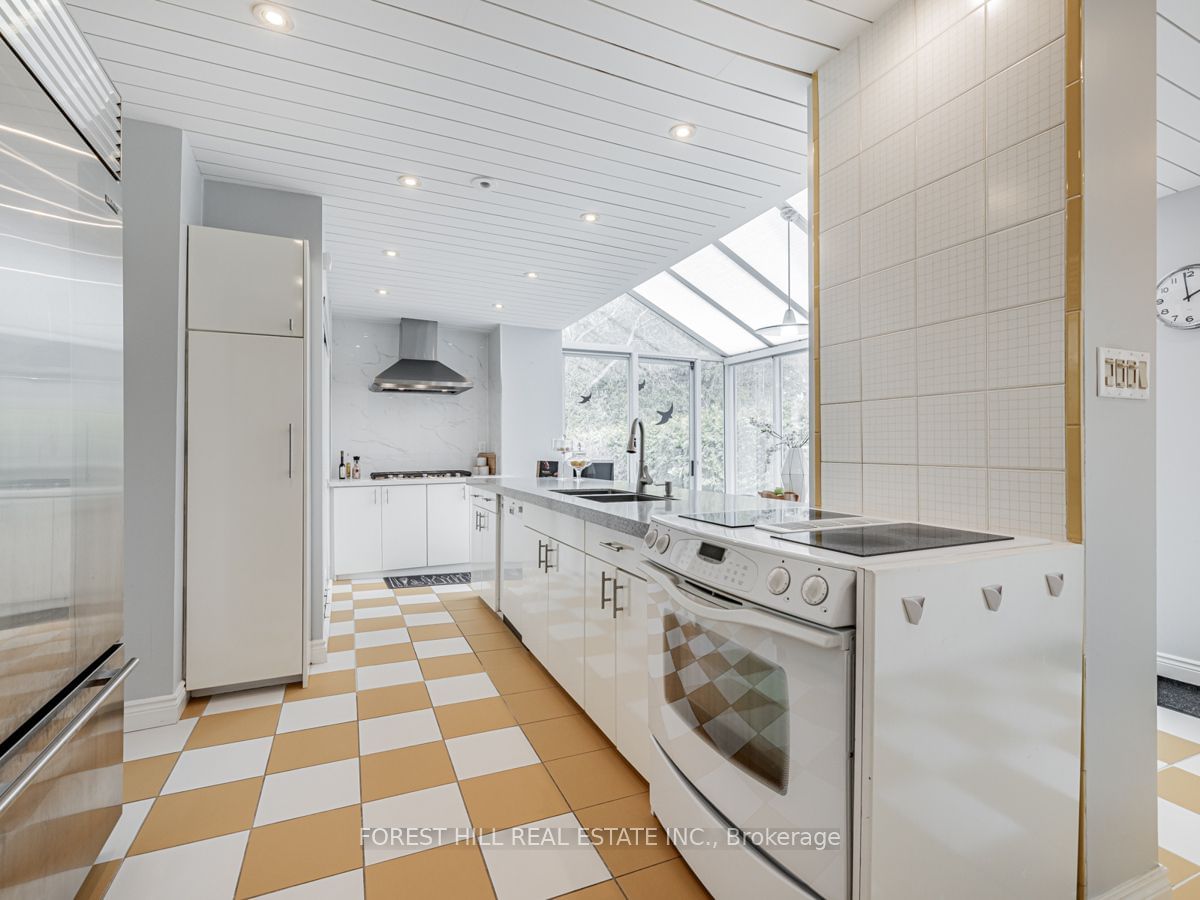 Listing Image 14