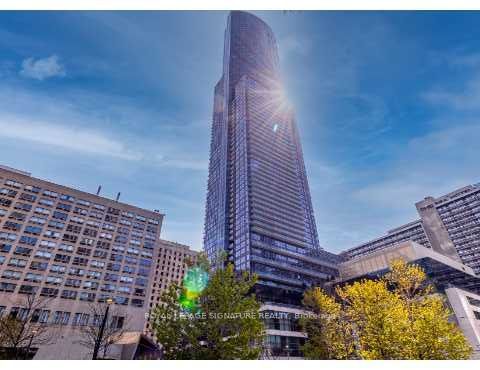 1515 - 386 Yonge Street