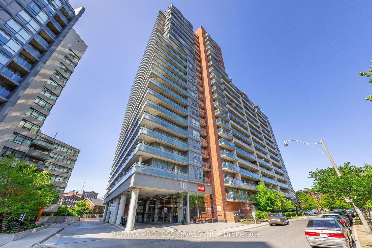 Listing Image 3