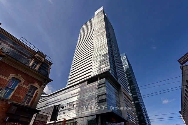 1411 - 80 John Street