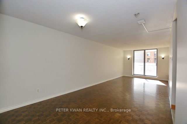 #905 - 250 Jarvis Street