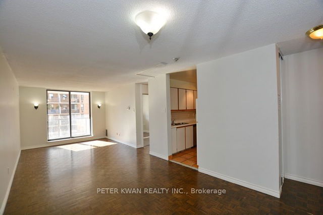 #905 - 250 Jarvis Street