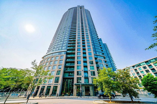 907 - 219 Fort York Boulevard