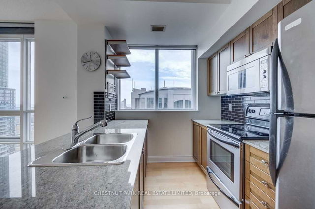 5004 - 763 Bay Street