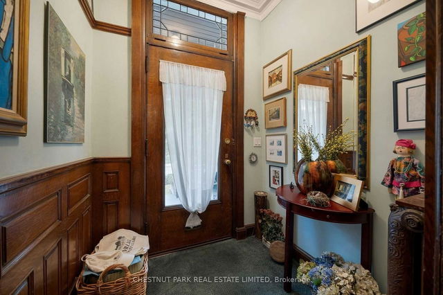 404 Palmerston Boulevard