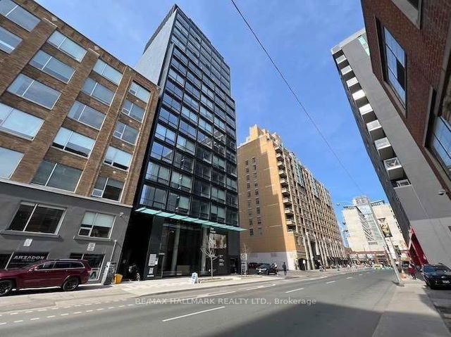 302 - 458 Richmond Street