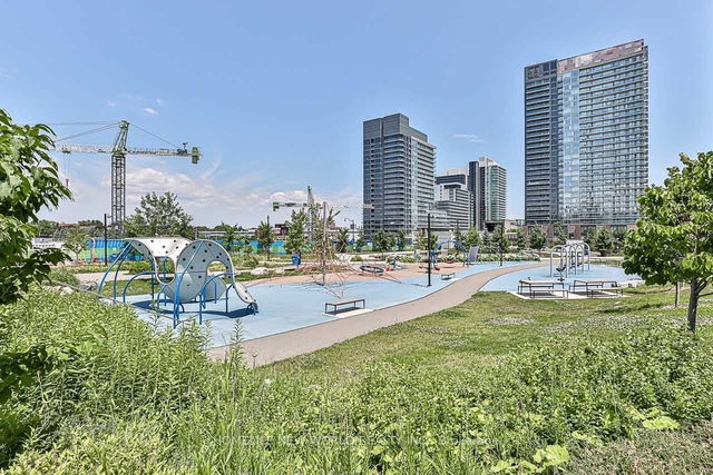 1003 - 85 Mcmahon Drive