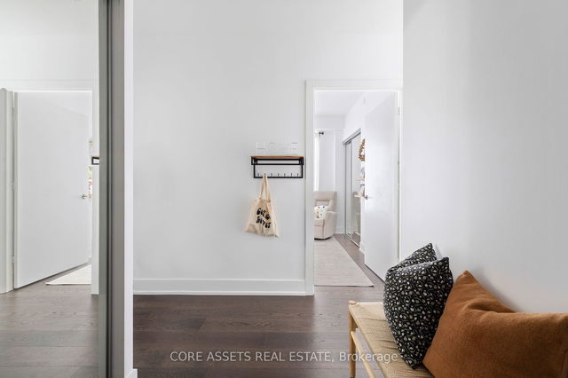 505 - 200 Bloor Street