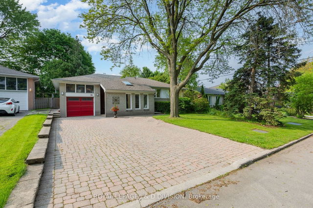 15 Larabee Crescent