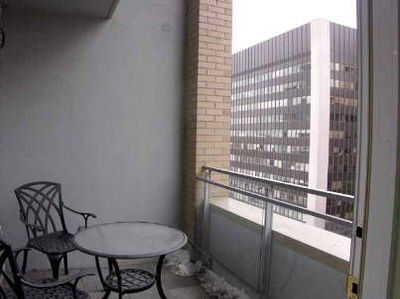 Unit 1502 — 80 Cumberland St, Toronto - Annex image-0-4