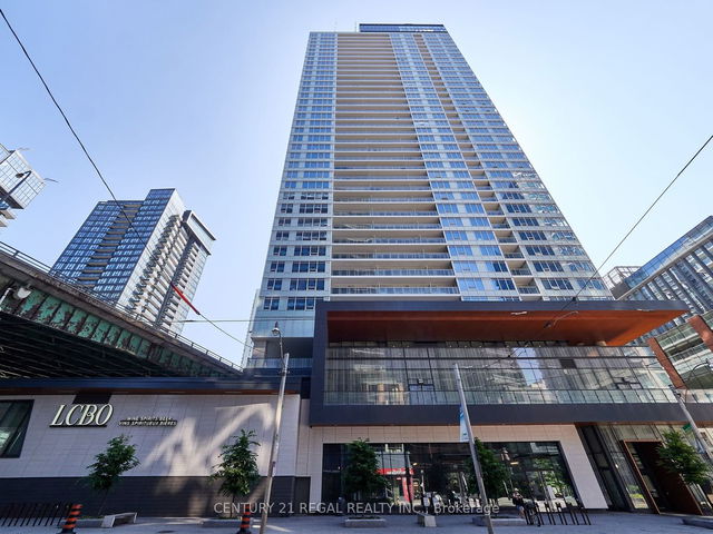 1210 - 19 Bathurst Street