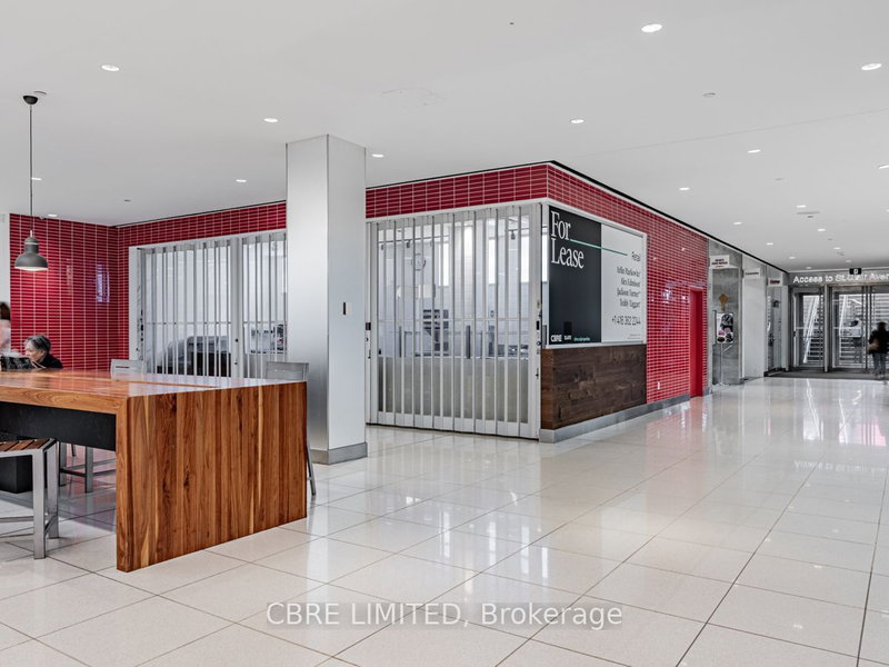 Ll - 2 St Clair Ave E, Toronto, M4T 2T5 | Image 2