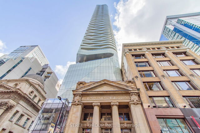 5504 - 197 Yonge Street