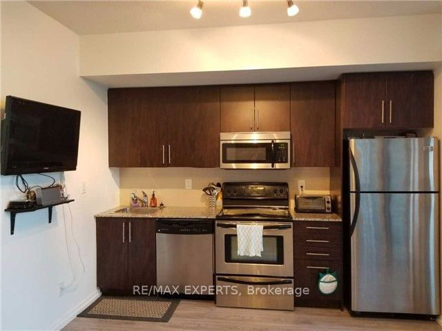 1106 - 55 Bremner Boulevard