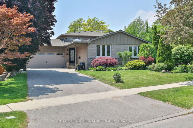 38 Hatherton Crescent