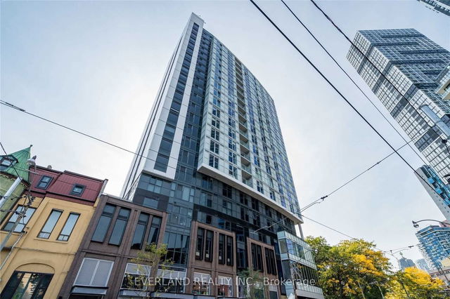 1605 - 219 Dundas Street