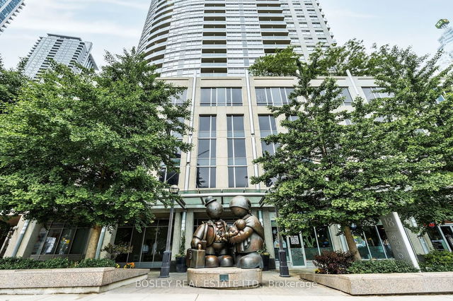 713 - 18 Yonge Street