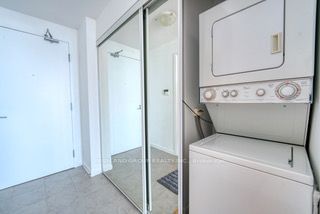 4407 - 38 Grenville Street