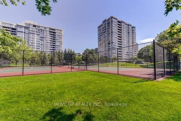 304 - 1121 Steeles Avenue