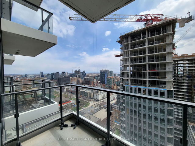 2803 - 77 Shuter Street