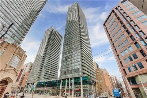 1406 - 38 Grenville Street