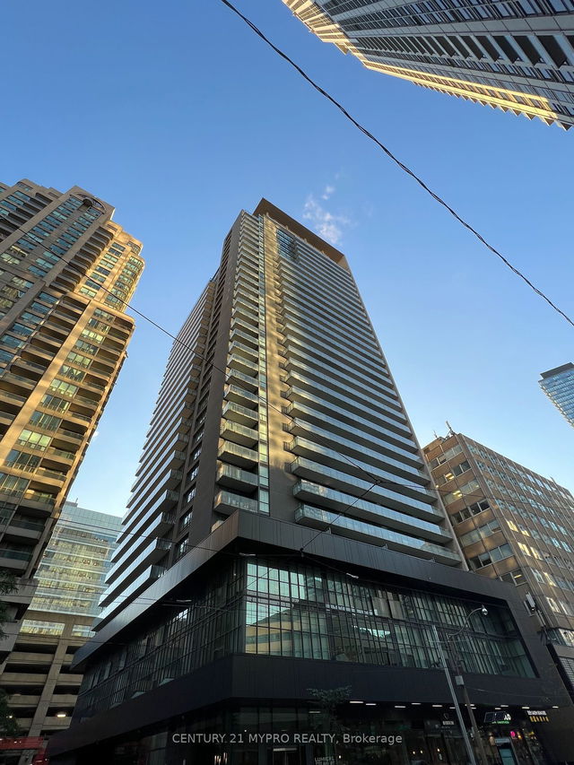 2607 - 770 Bay Street