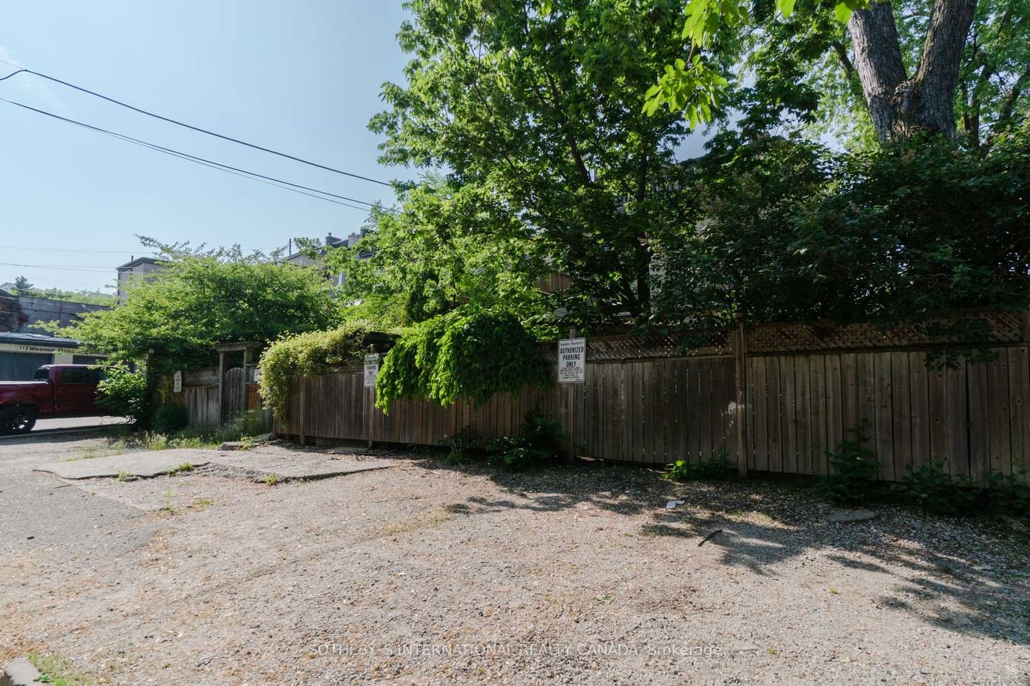 Listing Image 40