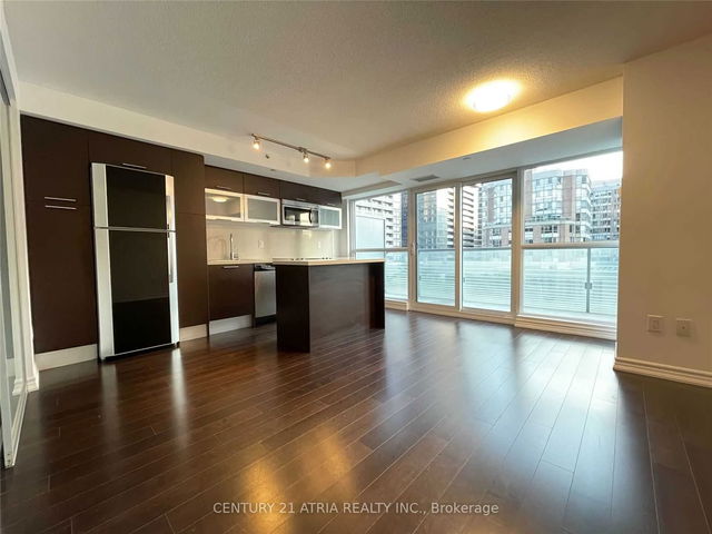 719 - 386 Yonge Street