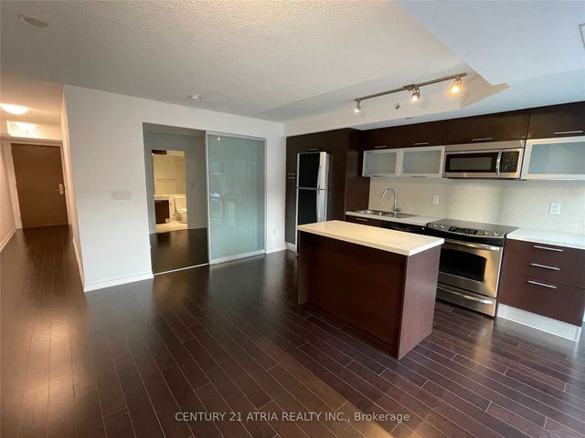 719 - 386 Yonge Street