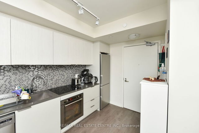 1608 - 2 Sonic Way
