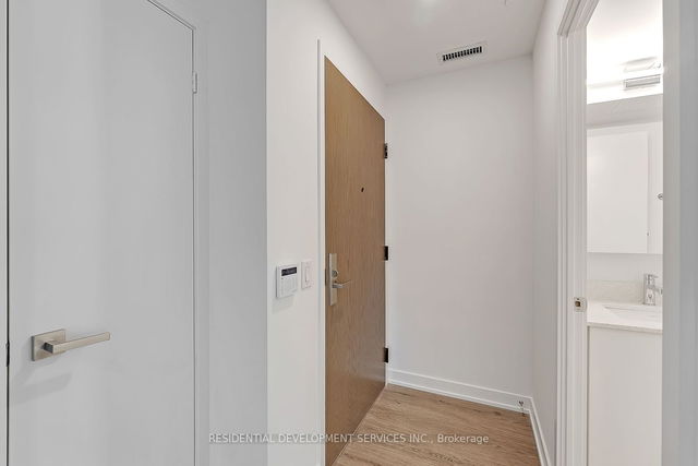 916 - 30 Tretti Way