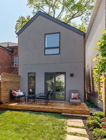 443 Roxton Road