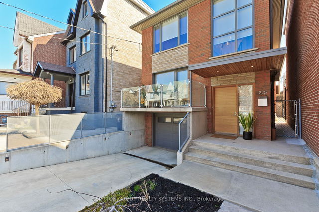 225 Euclid Avenue