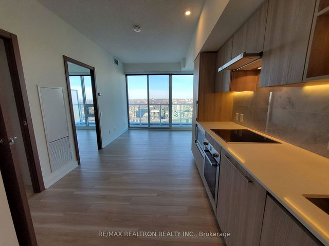 4307 - 17 Bathurst Street