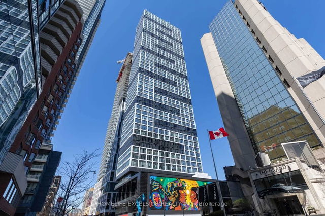2601 - 181 Dundas Street