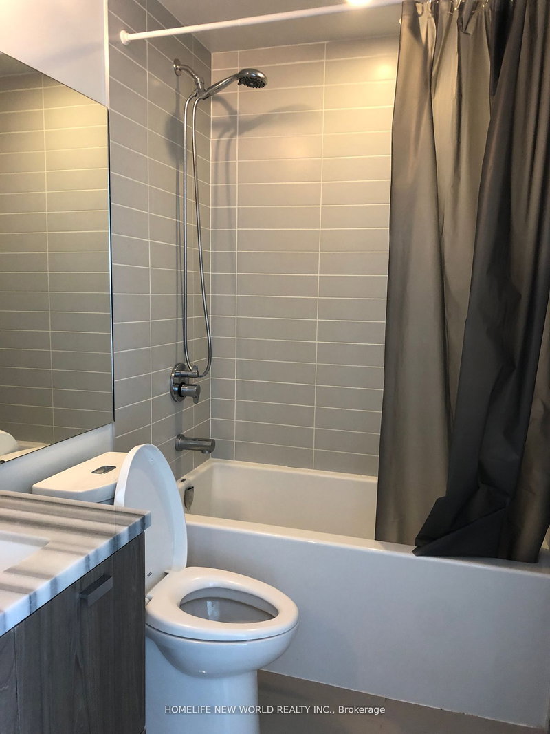 2703 - 290 Adelaide St W, Toronto, M5V 0P3 | Image 2