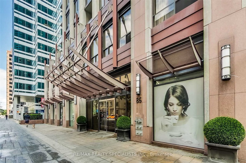 1507 - 85 Bloor St E, Toronto, M4W 3Y1 | Image 3