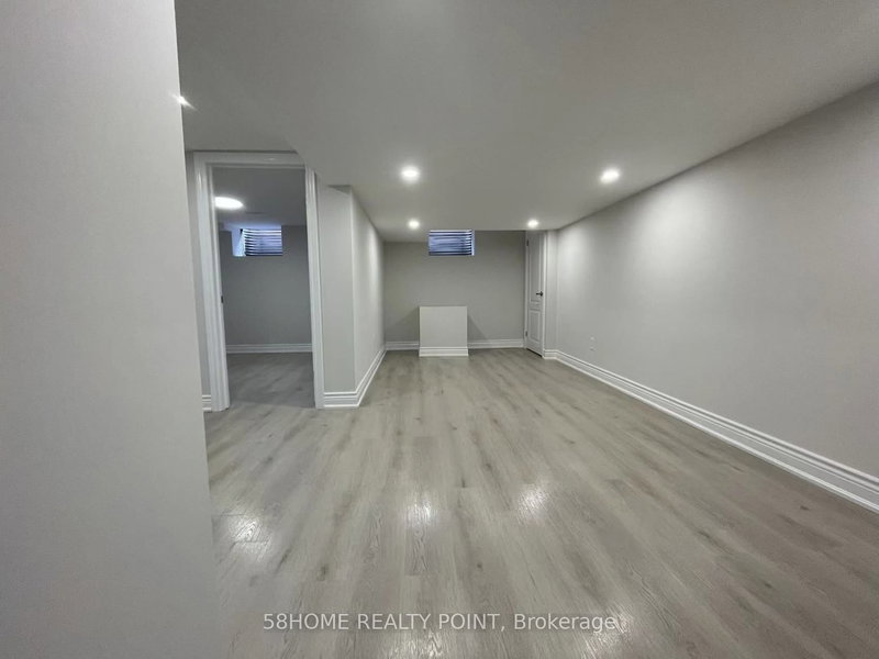 Bsmt - 9 Wigmore Dr, Toronto, M4A 2E4 | Image 2