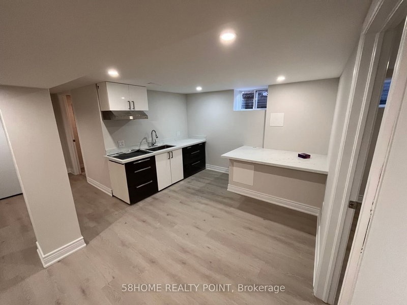 Bsmt - 9 Wigmore Dr, Toronto, M4A 2E4 | Image 3