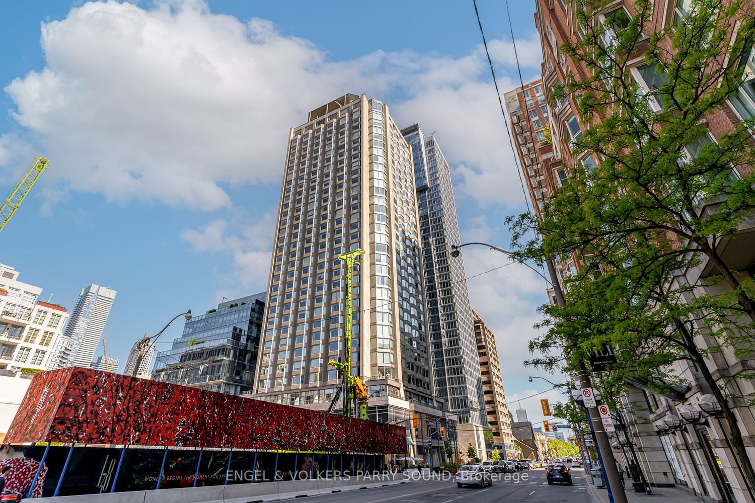 Condo sold at 410-155 Yorkville Avenue, Toronto, Annex, M5R 1C4 - MLS: C6108588