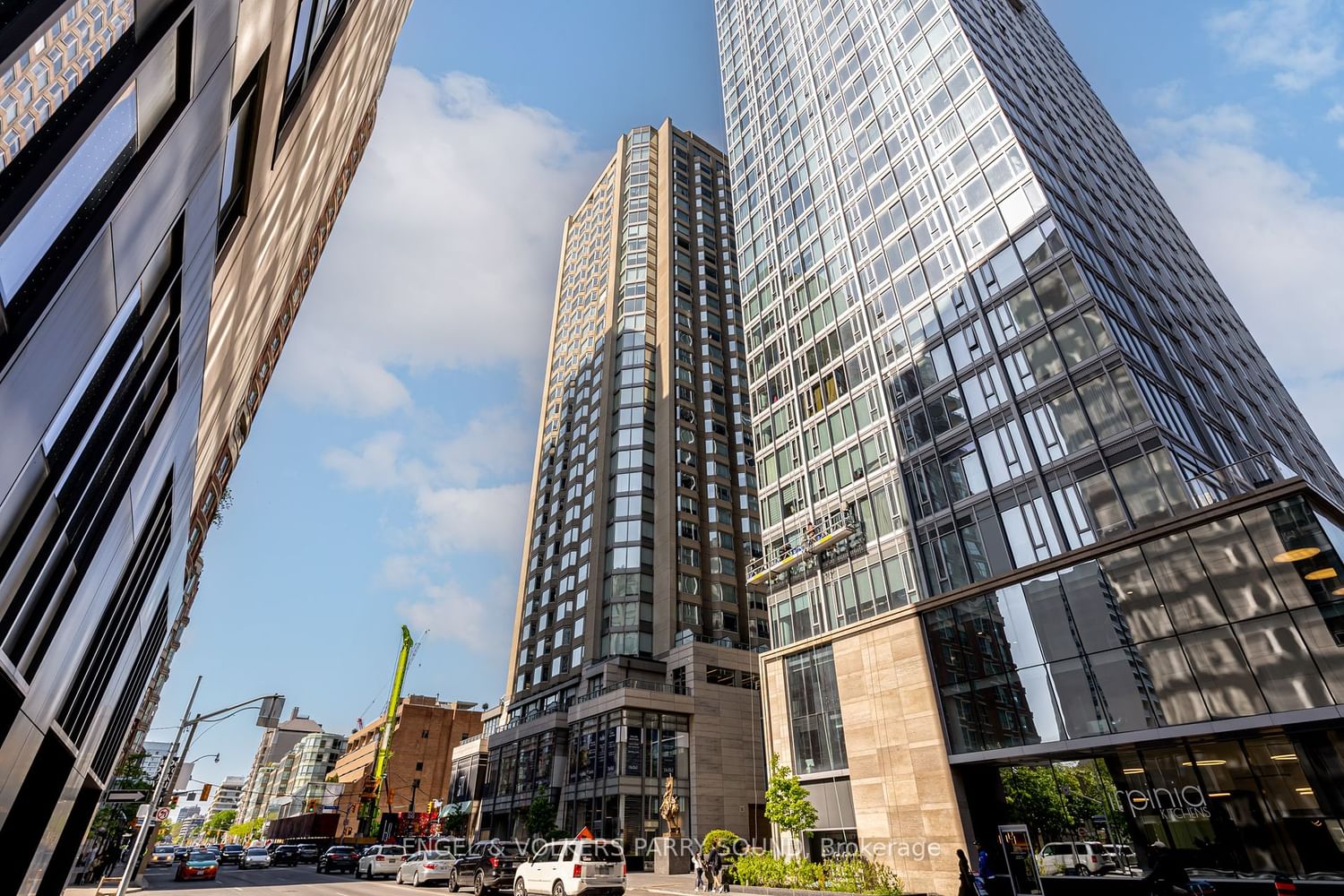 Condo sold at 410-155 Yorkville Avenue, Toronto, Annex, M5R 1C4 - MLS: C6108588