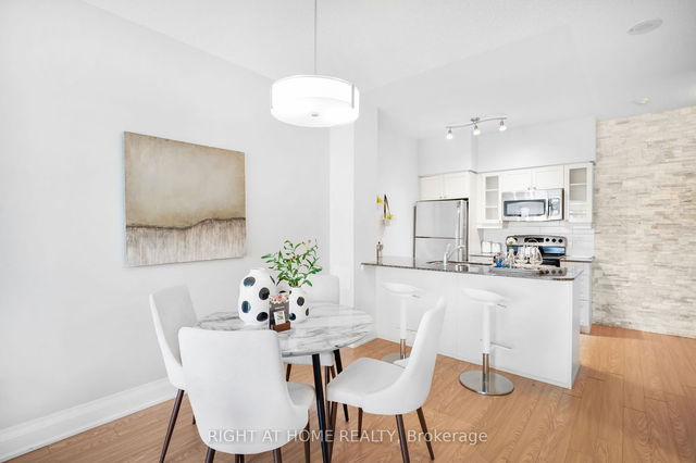 3512 - 2191 Yonge Street